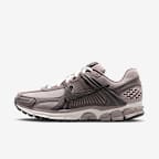 Nike Zoom Vomero 5 SE Men's Shoes. Nike.com